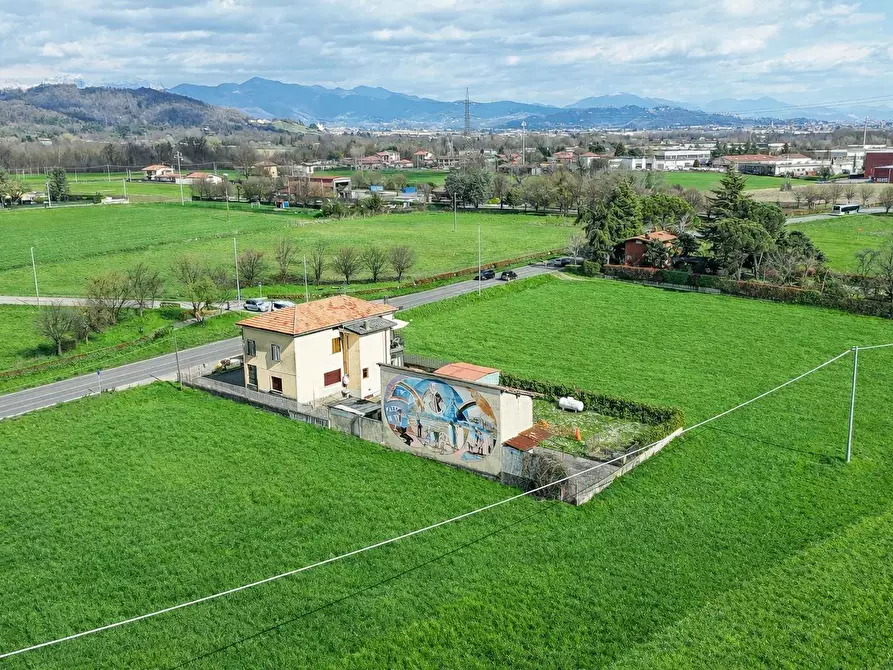 Immagine 8 di Appartamento in vendita  in Via Don Pedrinelli 128 a Almenno San Bartolomeo