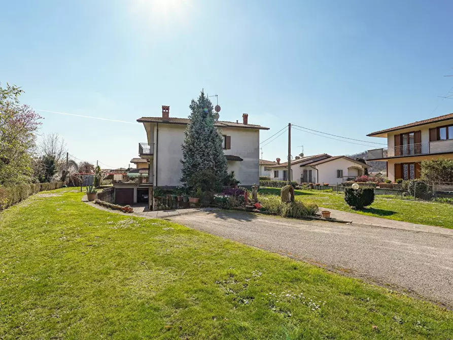 Immagine 33 di Casa semindipendente in vendita  a Ponte San Pietro
