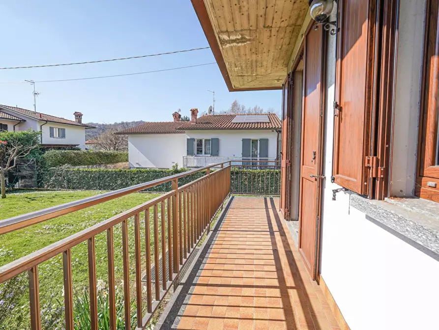 Immagine 45 di Casa semindipendente in vendita  a Ponte San Pietro