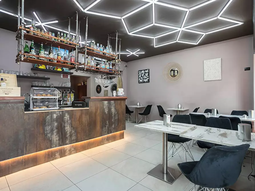 Immagine 1 di Bar / Ristorante in vendita  in via marconi a Seriate