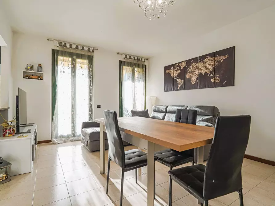 Immagine 4 di Appartamento in vendita  in VIA FRATELLI RIPAMONTI 4 a Almenno San Bartolomeo