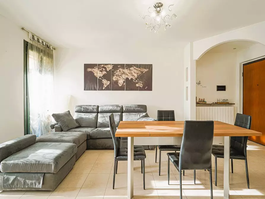 Immagine 10 di Appartamento in vendita  in VIA FRATELLI RIPAMONTI 4 a Almenno San Bartolomeo