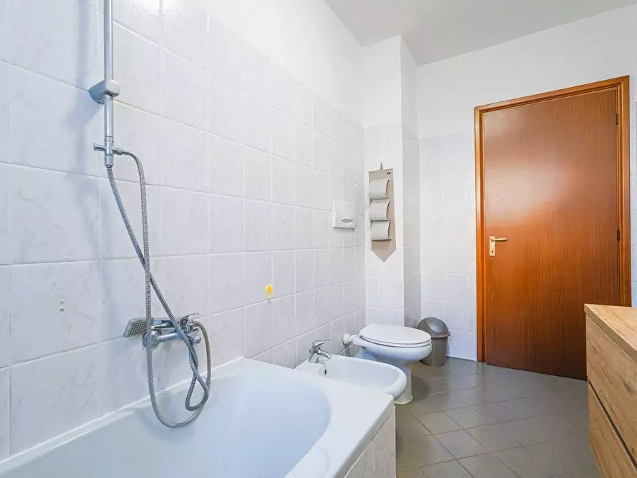 Immagine 23 di Appartamento in vendita  in VIA FRATELLI RIPAMONTI 4 a Almenno San Bartolomeo