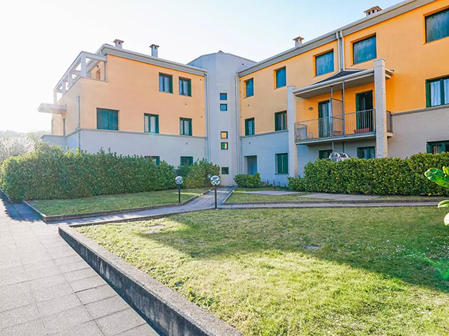 Immagine 38 di Appartamento in vendita  in VIA FRATELLI RIPAMONTI 4 a Almenno San Bartolomeo