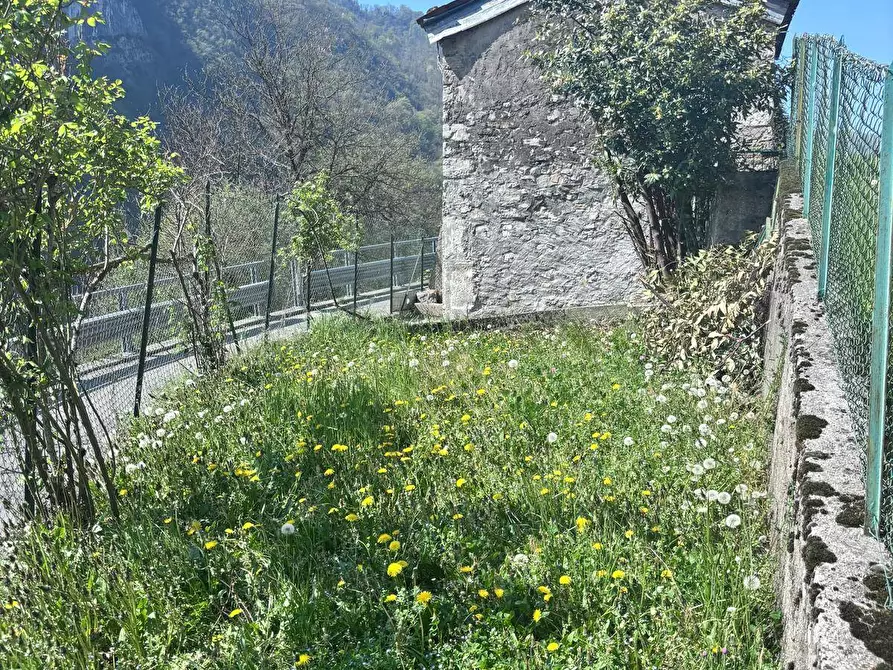 Immagine 2 di Rustico / casale in vendita  in VIA DON CORTINOVIS NN a Val Brembilla