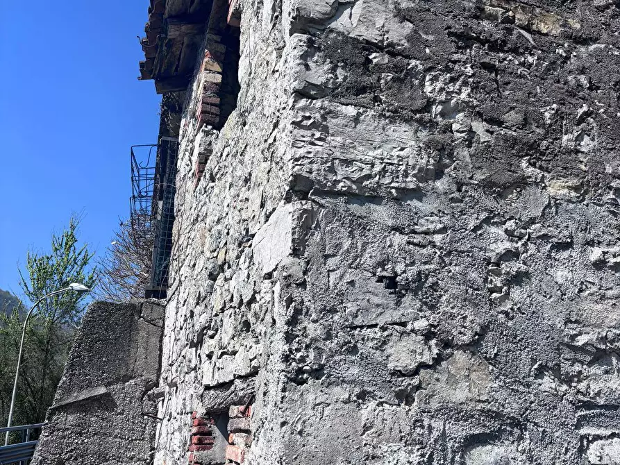 Immagine 9 di Rustico / casale in vendita  in VIA DON CORTINOVIS NN a Val Brembilla