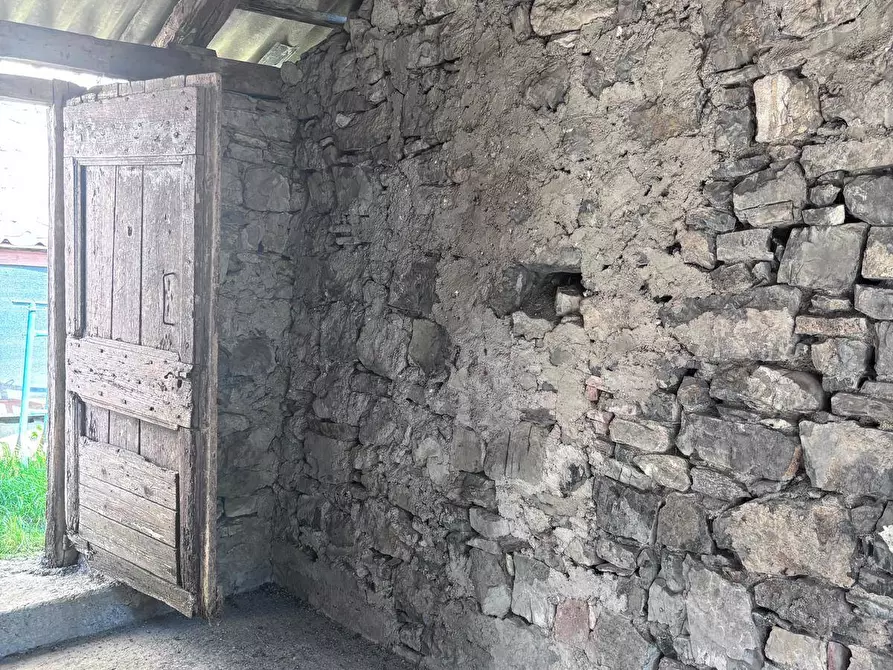 Immagine 12 di Rustico / casale in vendita  in VIA DON CORTINOVIS NN a Val Brembilla