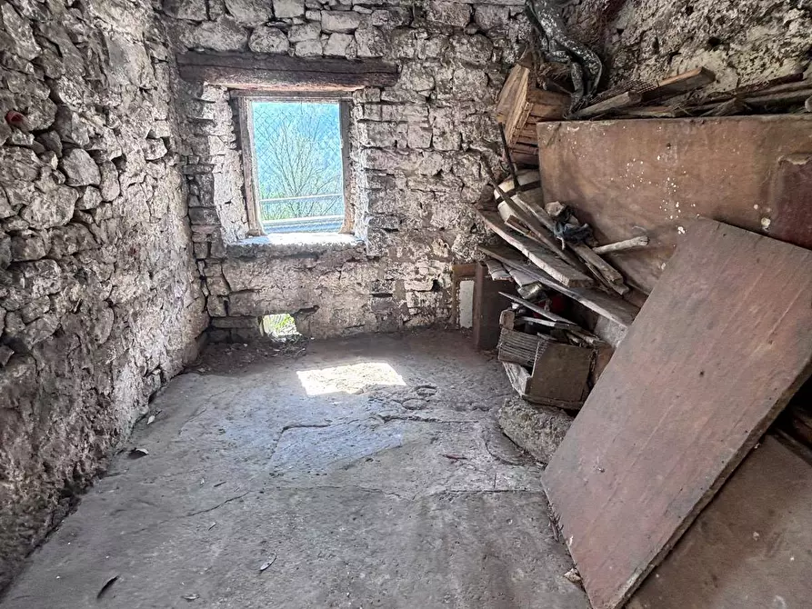 Immagine 17 di Rustico / casale in vendita  in VIA DON CORTINOVIS NN a Val Brembilla