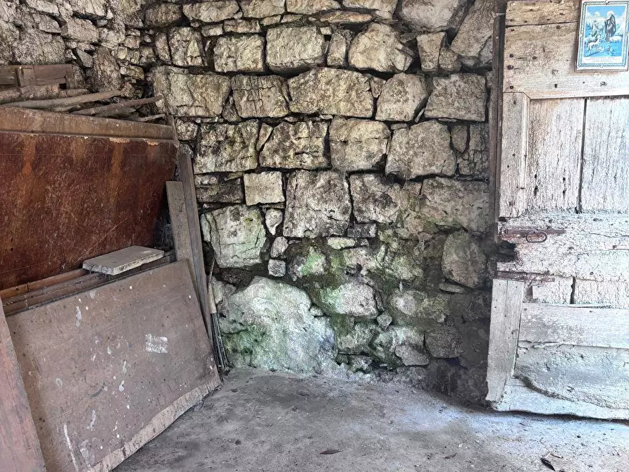 Immagine 20 di Rustico / casale in vendita  in VIA DON CORTINOVIS NN a Val Brembilla