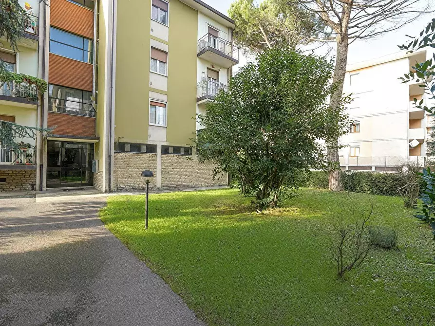 Immagine 17 di Appartamento in vendita  in VIA GIORDANO 6 a Bergamo