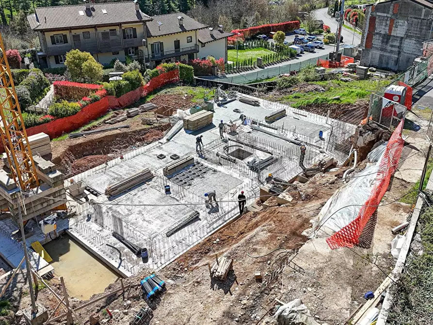 Immagine 22 di Appartamento in vendita  in VIA GAVARNO NN a Ardesio