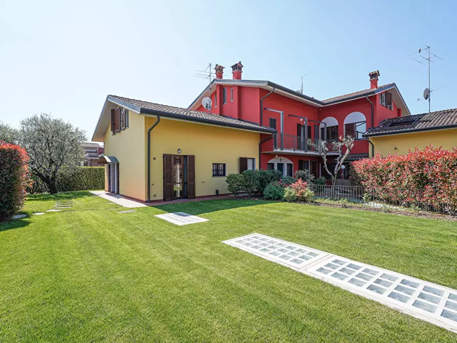 Immagine 55 di Villetta a schiera in vendita  in FERMI 18 a Terno D'isola