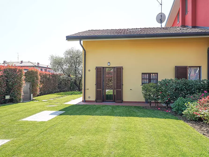 Immagine 57 di Villetta a schiera in vendita  in FERMI 18 a Terno D'isola