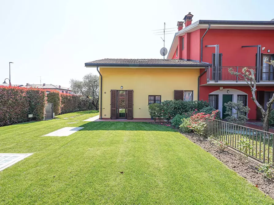 Immagine 58 di Villetta a schiera in vendita  in FERMI 18 a Terno D'isola
