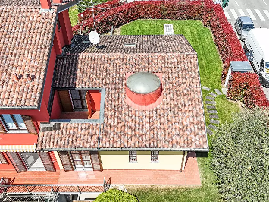 Immagine 71 di Villetta a schiera in vendita  in FERMI 18 a Terno D'isola