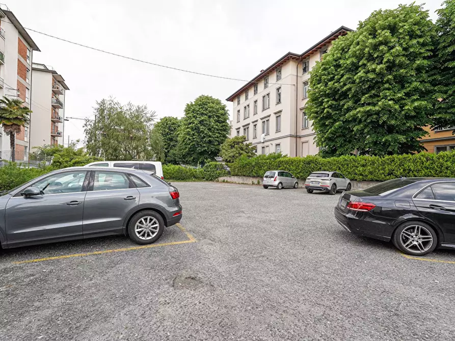 Immagine 41 di Appartamento in vendita  in Via Elba 5 a Bergamo