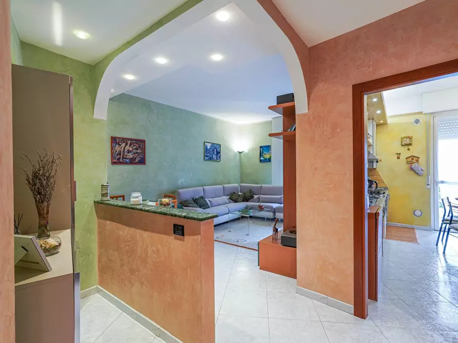 Immagine 5 di Appartamento in vendita  in Via Elba 5 a Bergamo
