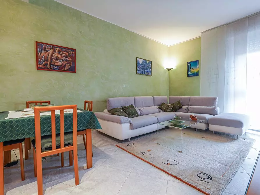 Immagine 7 di Appartamento in vendita  in Via Elba 5 a Bergamo