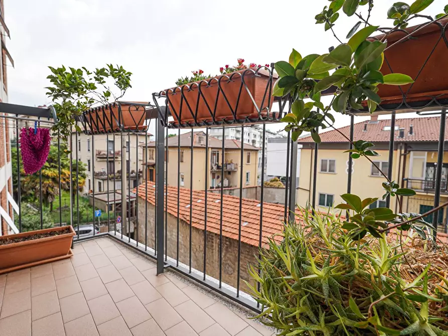 Immagine 18 di Appartamento in vendita  in Via Elba 5 a Bergamo