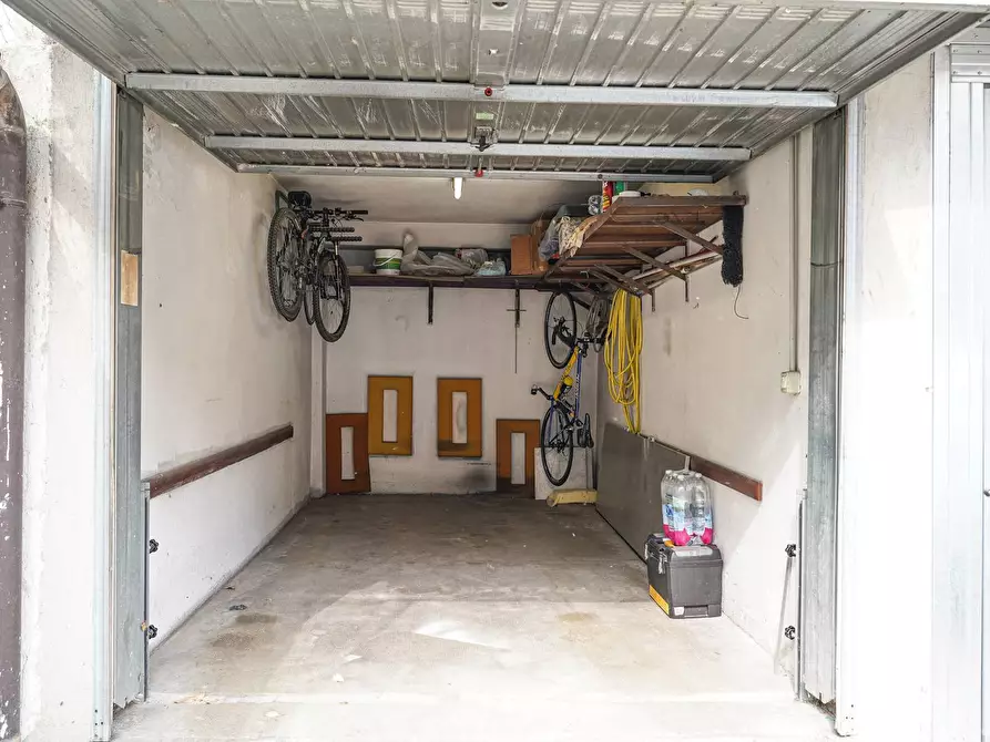Immagine 36 di Appartamento in vendita  in Via Elba 5 a Bergamo