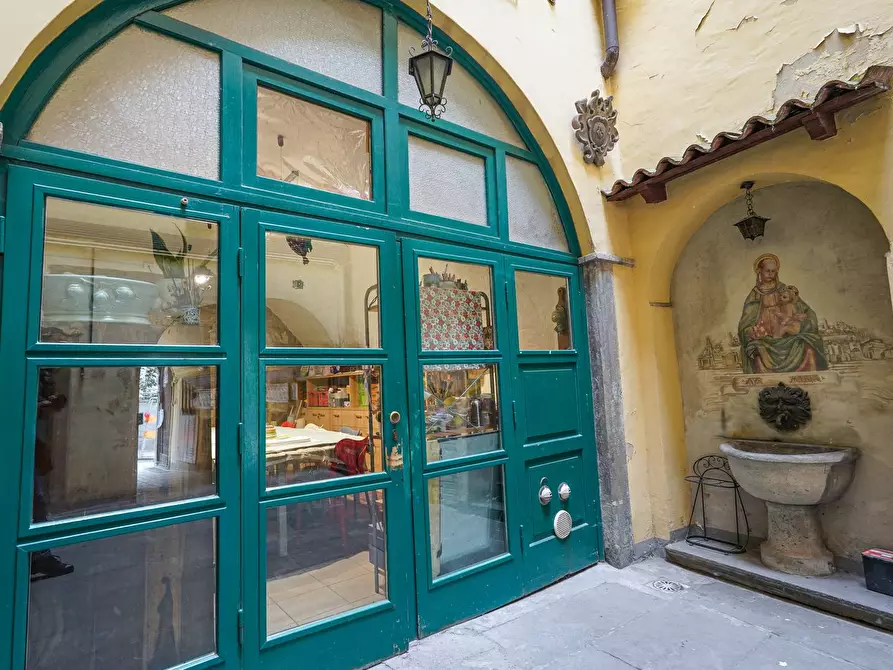 Immagine 14 di Negozio in vendita  in Via Porta Dipinta 24 a Bergamo