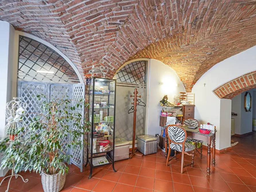 Immagine 7 di Locale commerciale in vendita  in via Borgo palazzo 13 a Bergamo