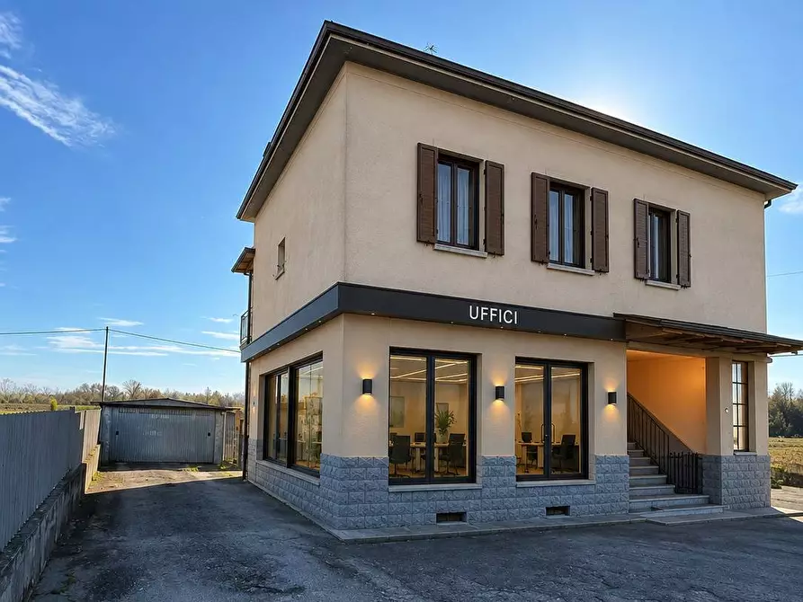 Immagine 1 di Appartamento in vendita  in Via Don Pedrinelli 128 a Almenno San Bartolomeo