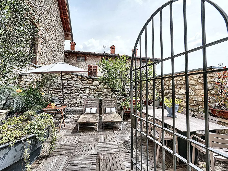Immagine 16 di Castello in vendita  in Via Castello 13 a Cenate Sotto