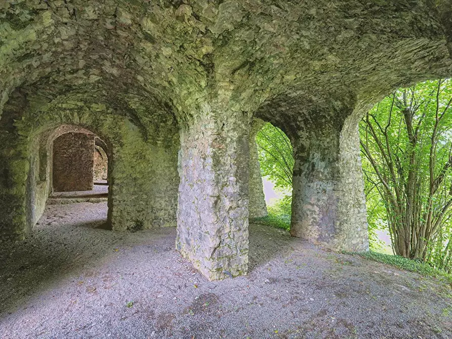 Immagine 53 di Castello in vendita  in Via Castello 13 a Cenate Sotto