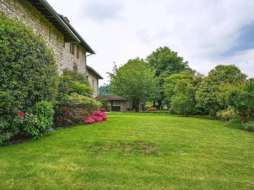 Immagine 57 di Castello in vendita  in Via Castello 13 a Cenate Sotto