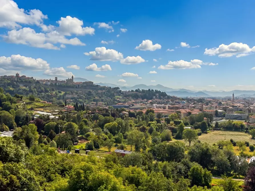 Immagine 16 di Appartamento in vendita  in Via San Matteo Alla Benaglia 24 a Bergamo