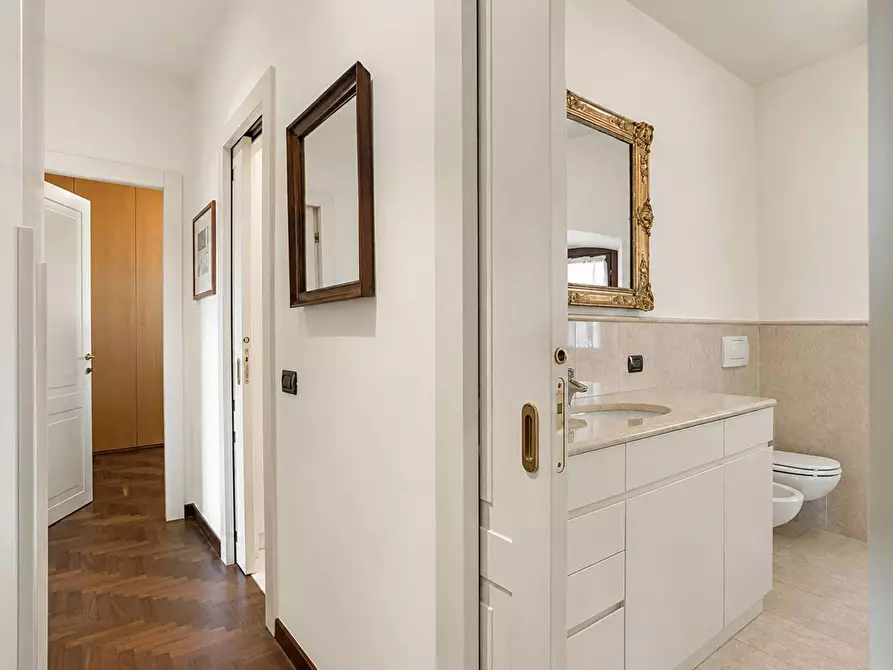 Immagine 30 di Appartamento in vendita  in Via San Matteo Alla Benaglia 24 a Bergamo