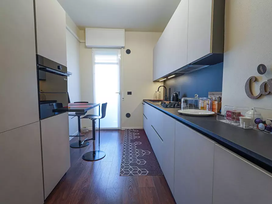 Immagine 9 di Appartamento in vendita  in Via Elba 5 a Bergamo