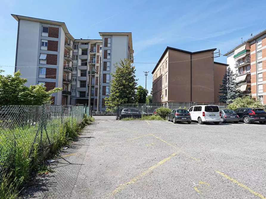 Immagine 37 di Appartamento in vendita  in Via Elba 5 a Bergamo