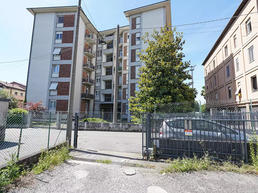 Immagine 35 di Appartamento in vendita  in Via Elba 5 a Bergamo