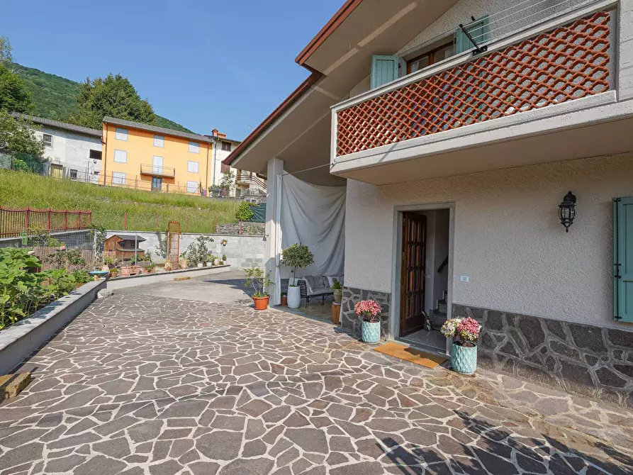 Immagine 6 di Villetta a schiera in vendita  in LEOPARDI 20 a Sant'omobono Terme
