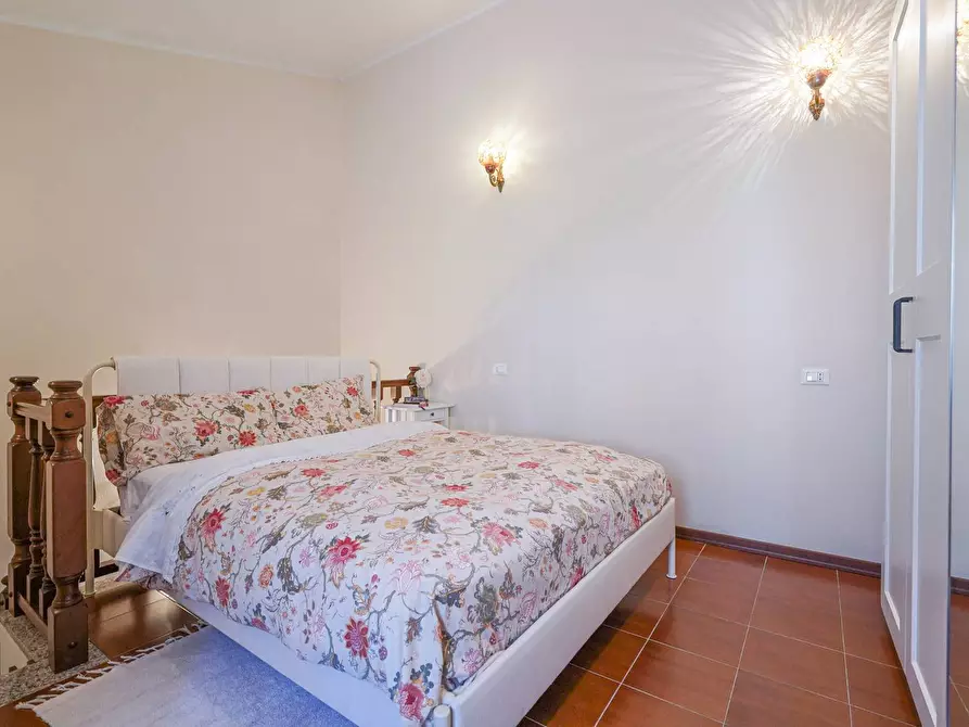 Immagine 37 di Villetta a schiera in vendita  in LEOPARDI 20 a Sant'omobono Terme