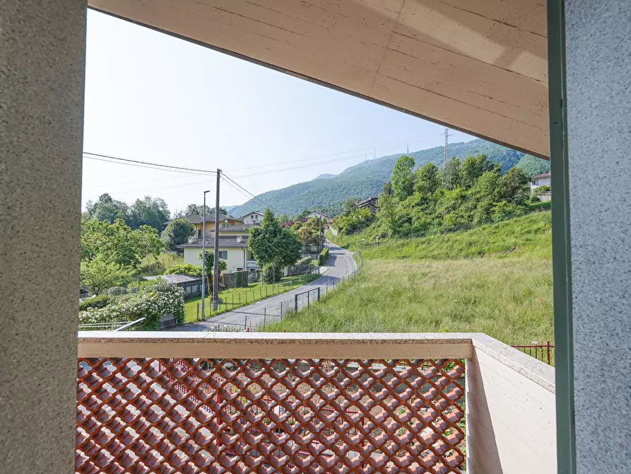 Immagine 56 di Villetta a schiera in vendita  in LEOPARDI 20 a Sant'omobono Terme