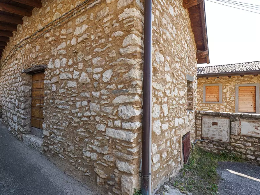 Immagine 6 di Rustico / casale in vendita  in BALDI 14 a Adrara San Martino