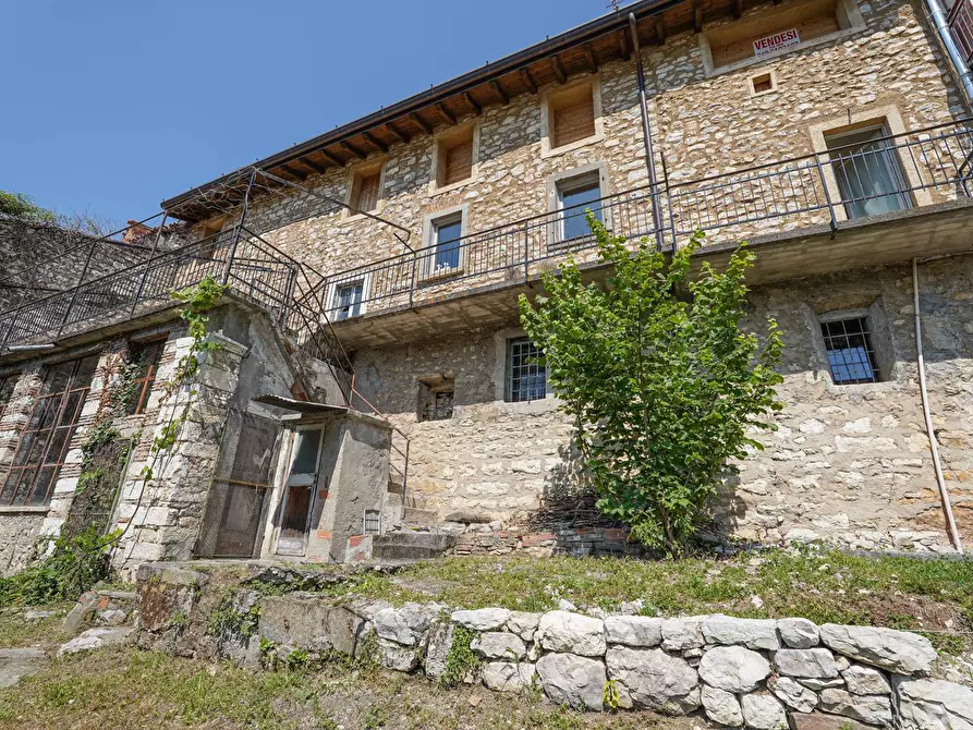 Immagine 40 di Rustico / casale in vendita  in BALDI 14 a Adrara San Martino