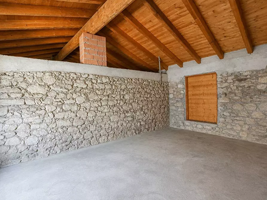 Immagine 45 di Rustico / casale in vendita  in BALDI 14 a Adrara San Martino