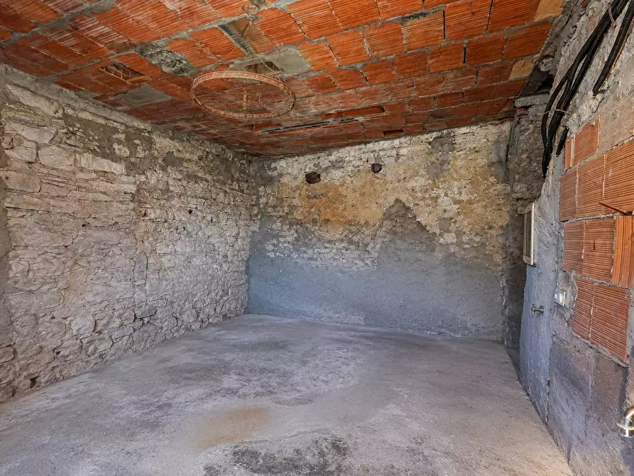 Immagine 51 di Rustico / casale in vendita  in BALDI 14 a Adrara San Martino