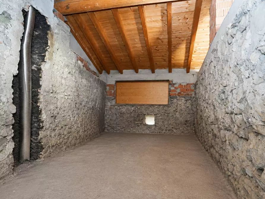 Immagine 47 di Rustico / casale in vendita  in BALDI 14 a Adrara San Martino