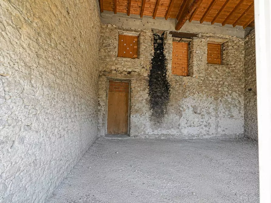Immagine 48 di Rustico / casale in vendita  in BALDI 14 a Adrara San Martino