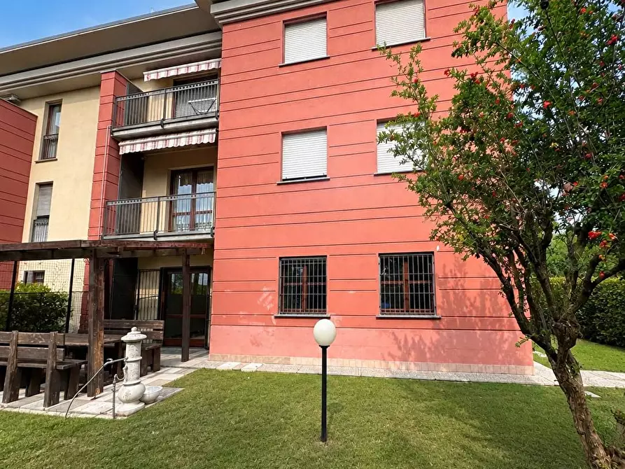Immagine 5 di Appartamento in vendita  in Via Cavalcanti 12 a Almenno San Bartolomeo