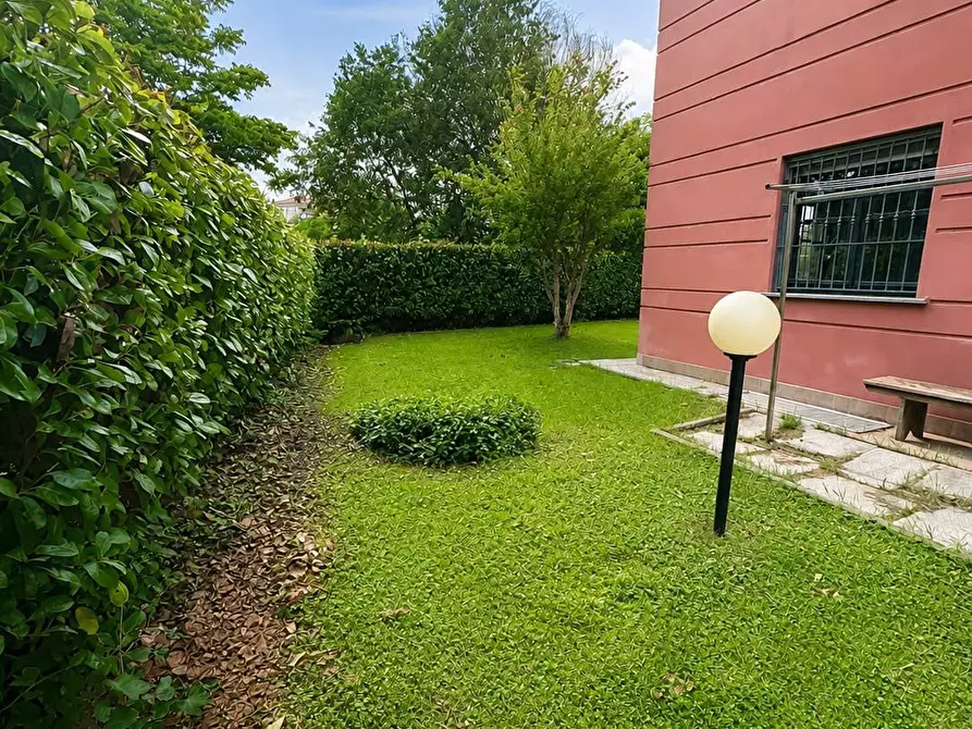 Immagine 9 di Appartamento in vendita  in Via Cavalcanti 12 a Almenno San Bartolomeo