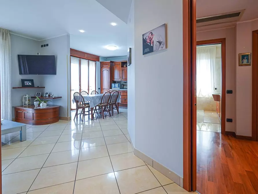 Immagine 10 di Appartamento in vendita  in PAPA GIOVANNI XXIII 13 a Castel Rozzone
