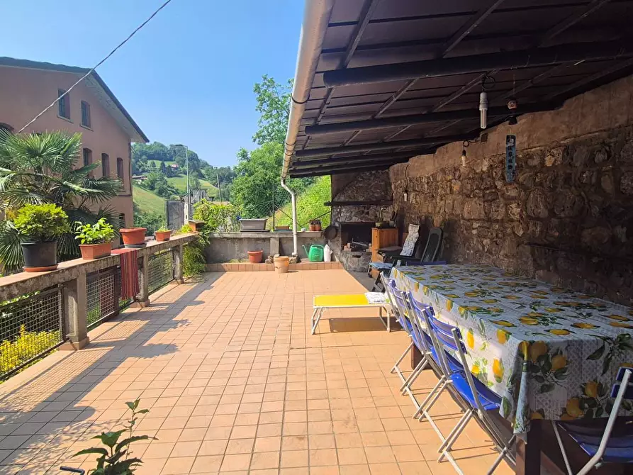 Immagine 4 di Casa indipendente in vendita  in Via Opifici 24 a Gandino