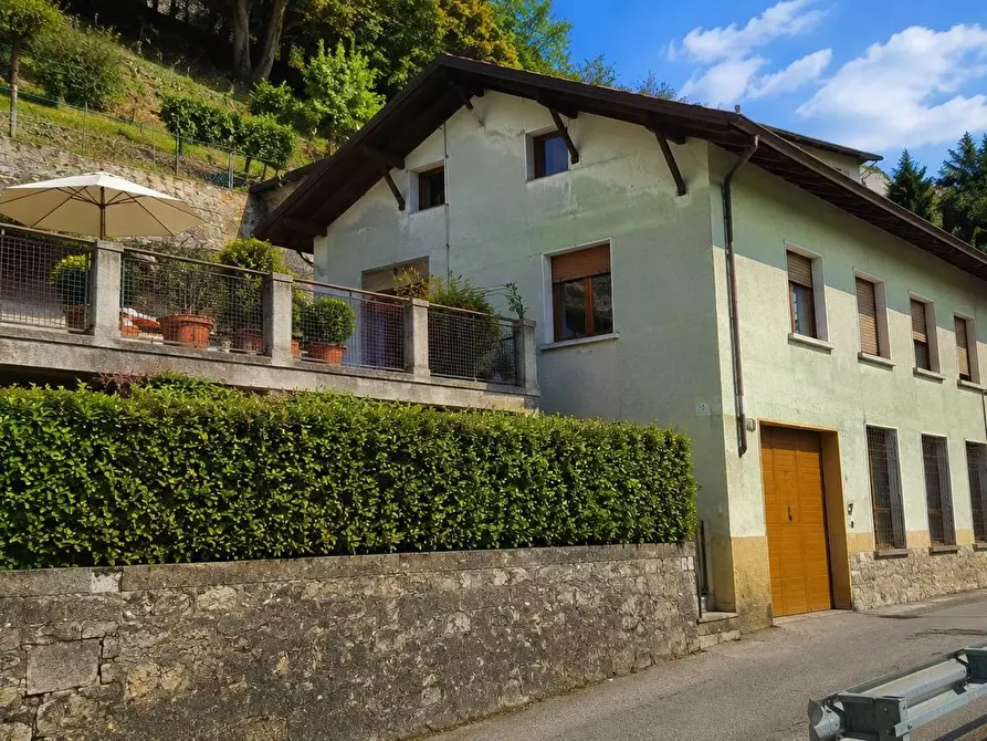 Immagine 5 di Casa indipendente in vendita  in Via Opifici 24 a Gandino