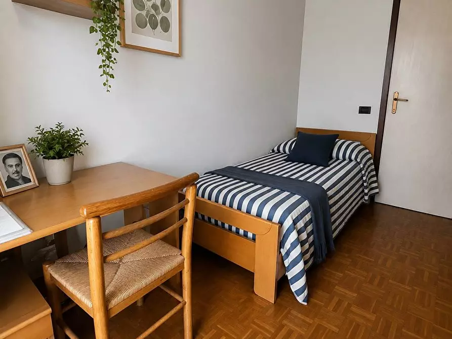 Immagine 9 di Appartamento in vendita  in Via Francesco Zignoni 1 a Bergamo